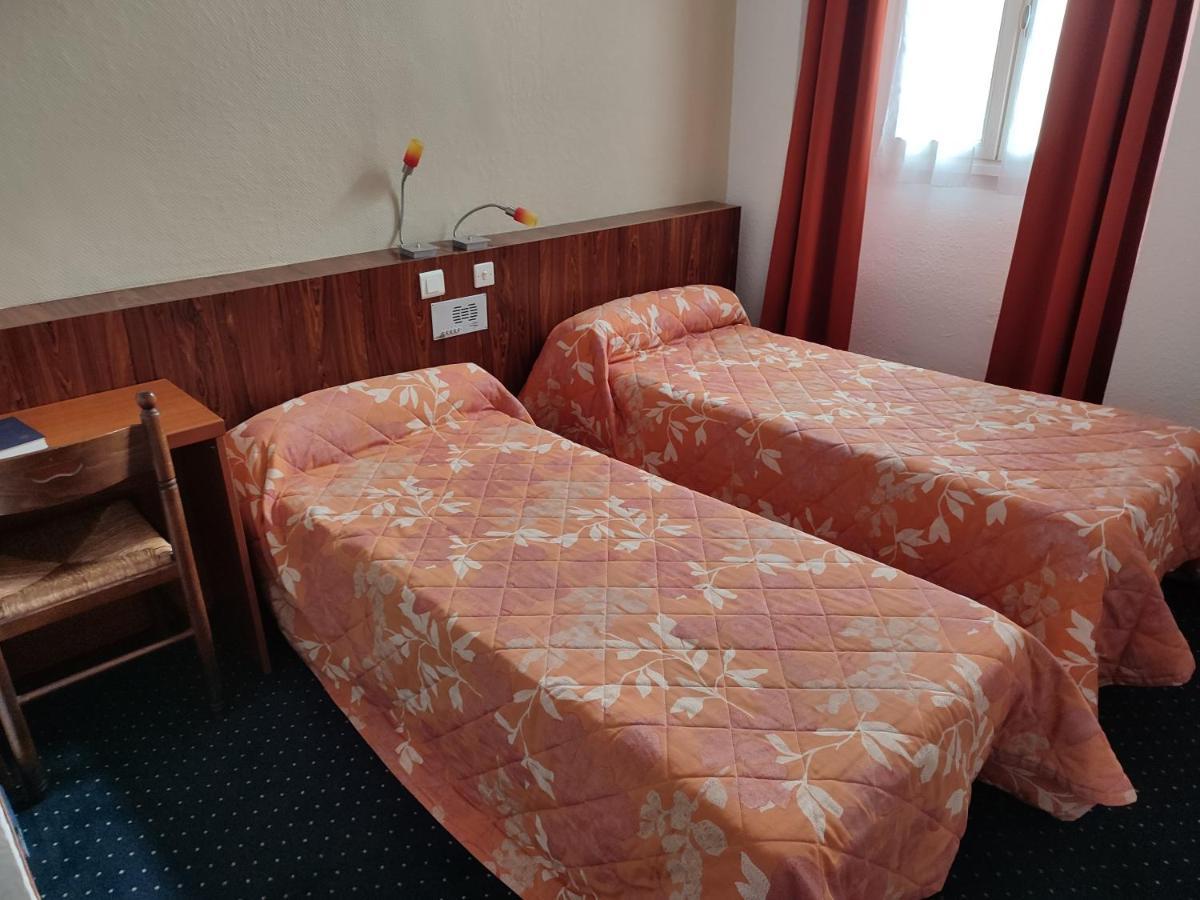 Hotel Du Commerce Et De Navarre Lourdes Esterno foto