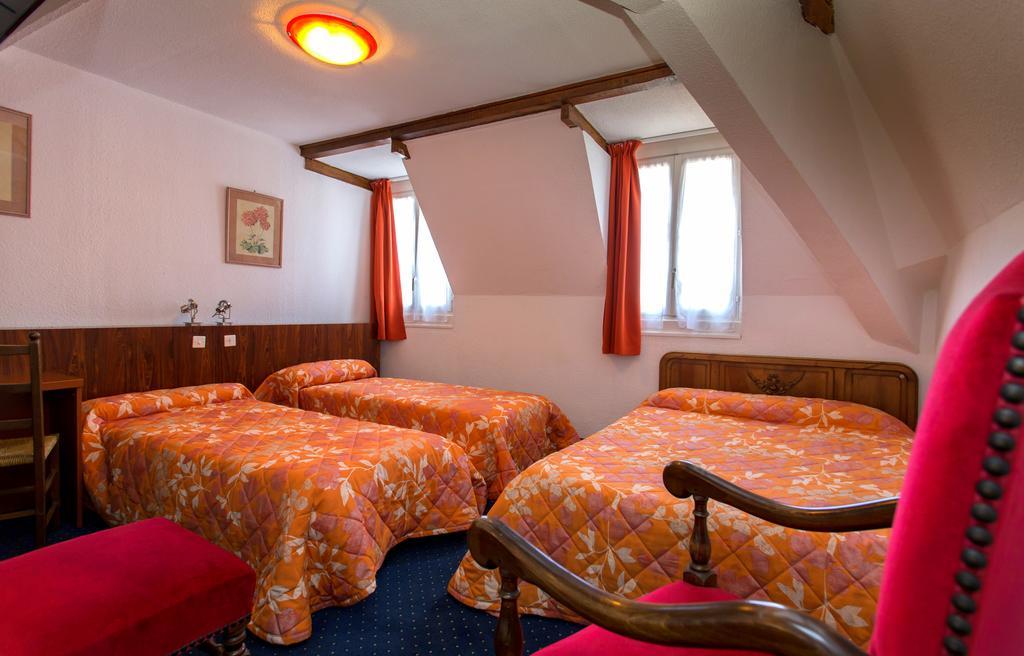 Hotel Du Commerce Et De Navarre Lourdes Esterno foto
